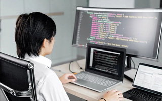 延安 api php源码,下载的php源码怎么运行呢？